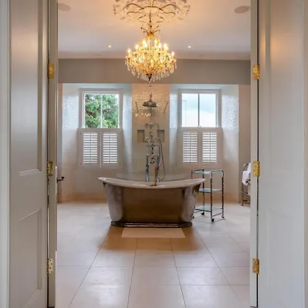 8 Bed In West Oc-g33289 Gilling